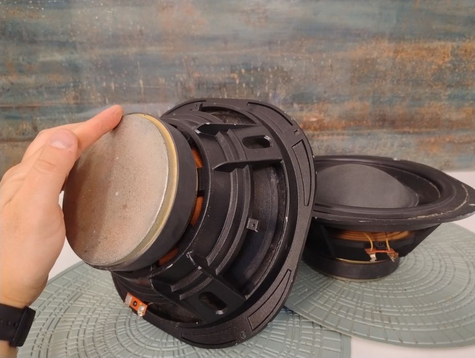 Difuzoare bass home și auto