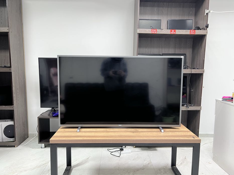 Смарт Телевизор Philips 4К. 50PUS6523/60