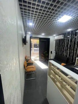 Хороший офис в доль дороги ТЦ Чиланзар