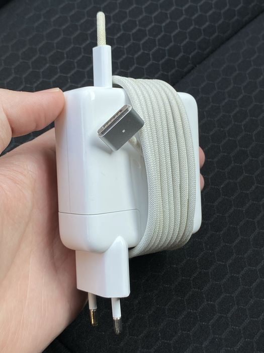 Оригинар адаптер Apple MagSafe USB-C 67W с кабелем MagSafe 3