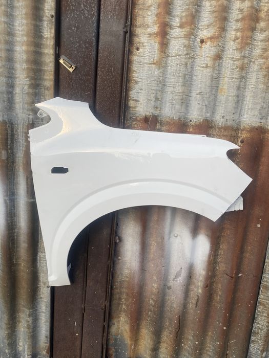 Aripi Fata Stanga/Dreapta Dacia Logan 3