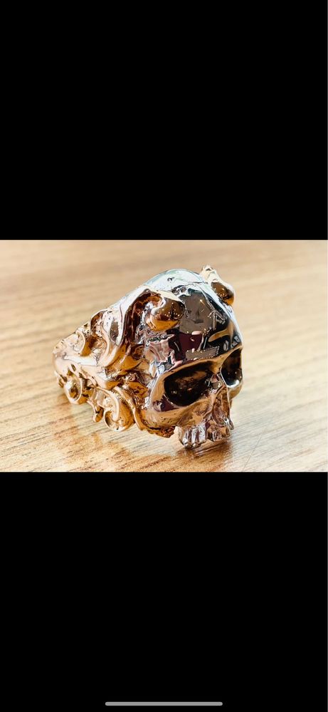 Inel aur 18 k  craniu Memento Mori Skull Italia designer Vlad Glynin