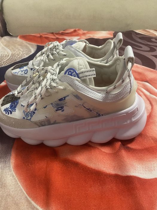 Adidasi versace chain reacion