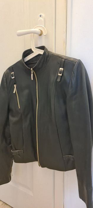 Дамско кожено късо яке