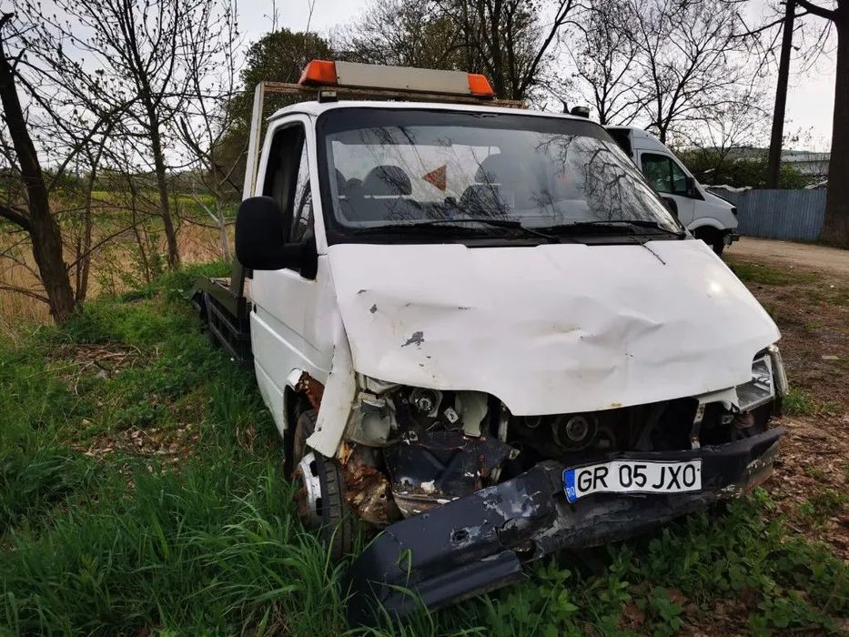 motor fara anexe  Ford Transit , an 1998, motor 2.5 td, 76cp, cod motor 4hb dezmembrez dezmembrari piese injector