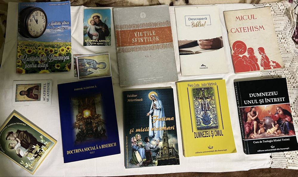 Lot cărți și iconițe religioase - 70 tot lotul