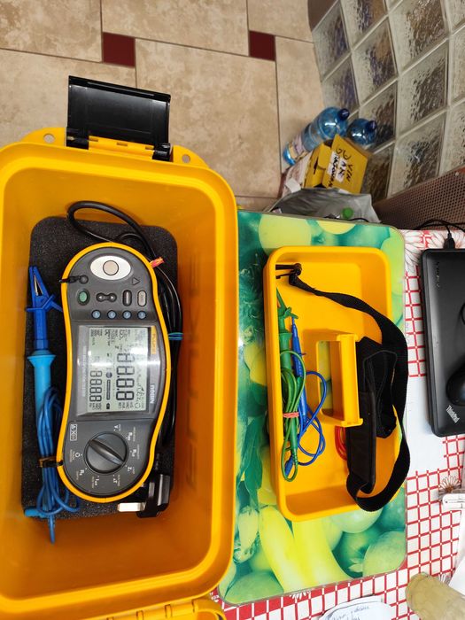 Aparat de măsură Profi Fluke 1653B