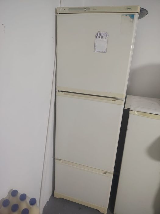 Холодильник б/у в хорошем состоянии