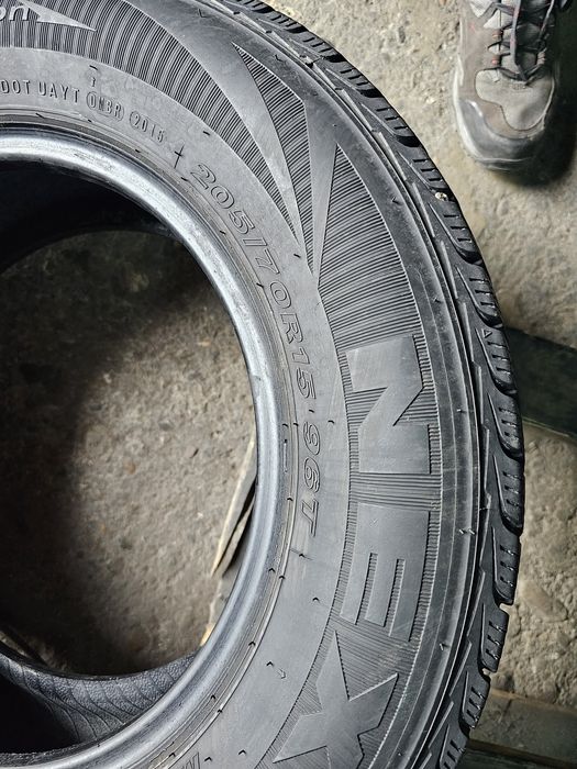 4 anvelope iarna 205 70 15 Nexen 7mm