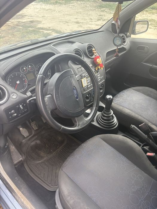 Vand Ford Fiesta 2007 in stare perfecta de functionare