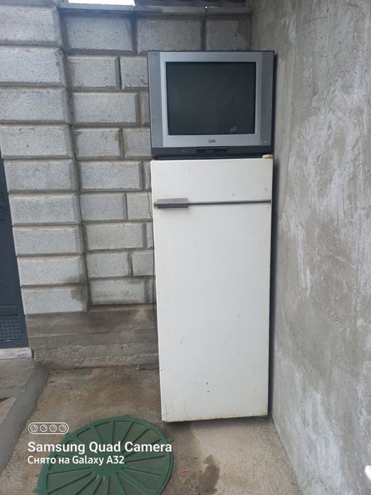 Продам холодильник