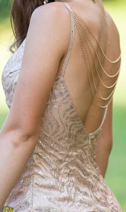 Официална рокля ръчно изработена