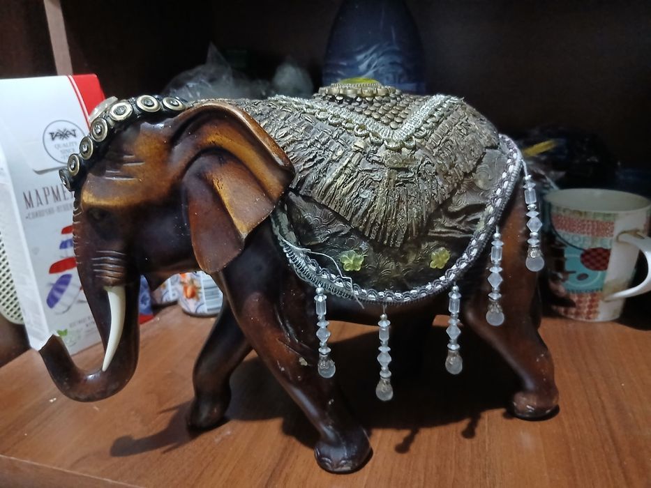 Продаю слоник для стойки