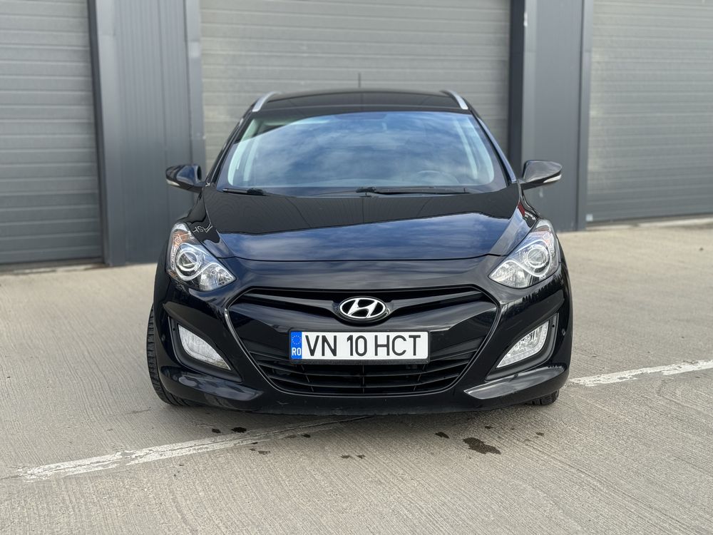 Hyundai i 30 - 2013 - 1.6 diesel - Urgent