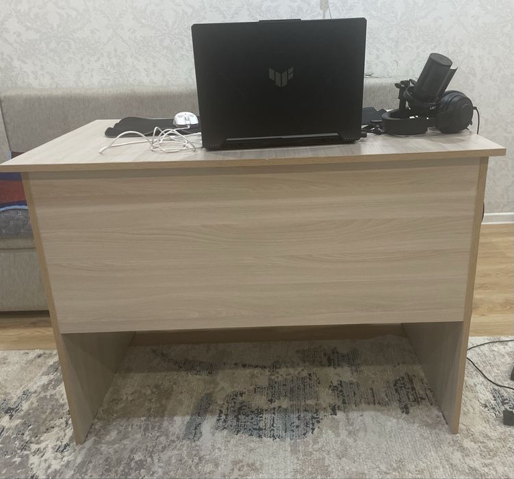 Продам офисный учебный стол 25 тыс