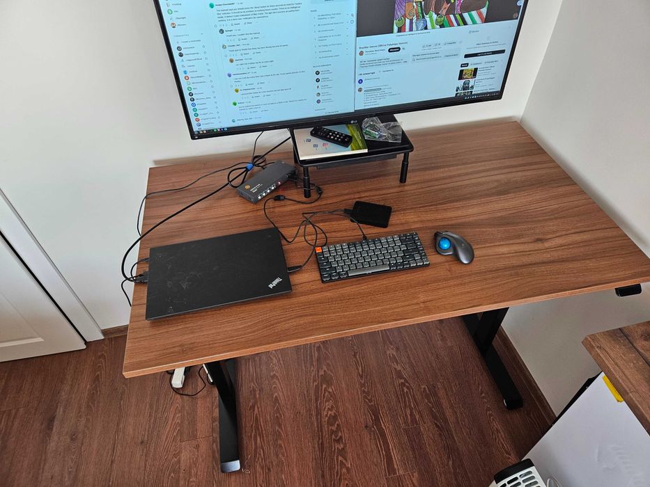 Бюро с електрическо регулиране на височината орех 160х80 stand up desk