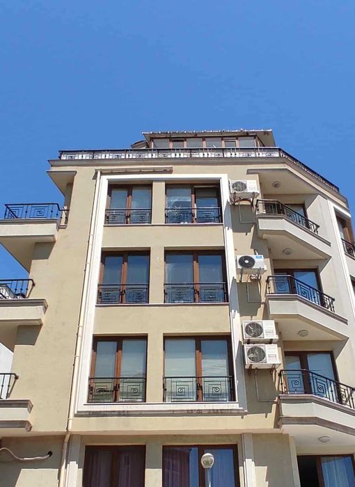 Апартамент до Операта с морска гледка и гледка към Катедрал