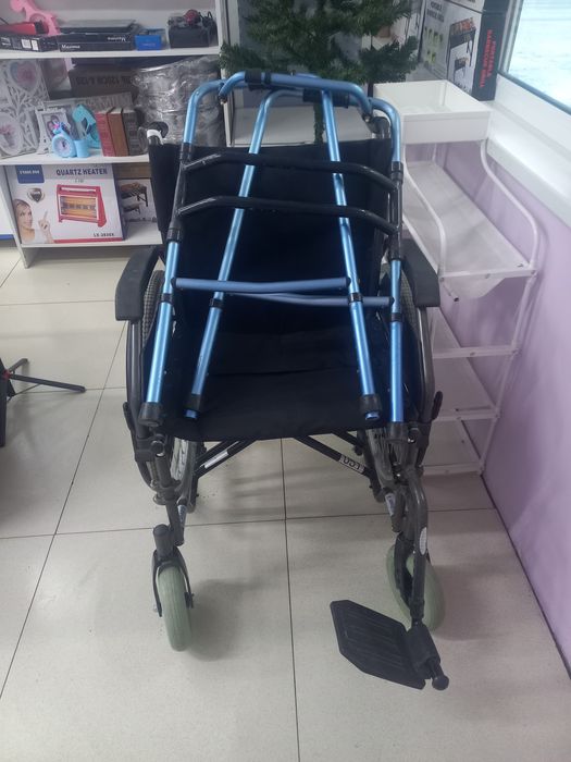 Инвалидная коляска
