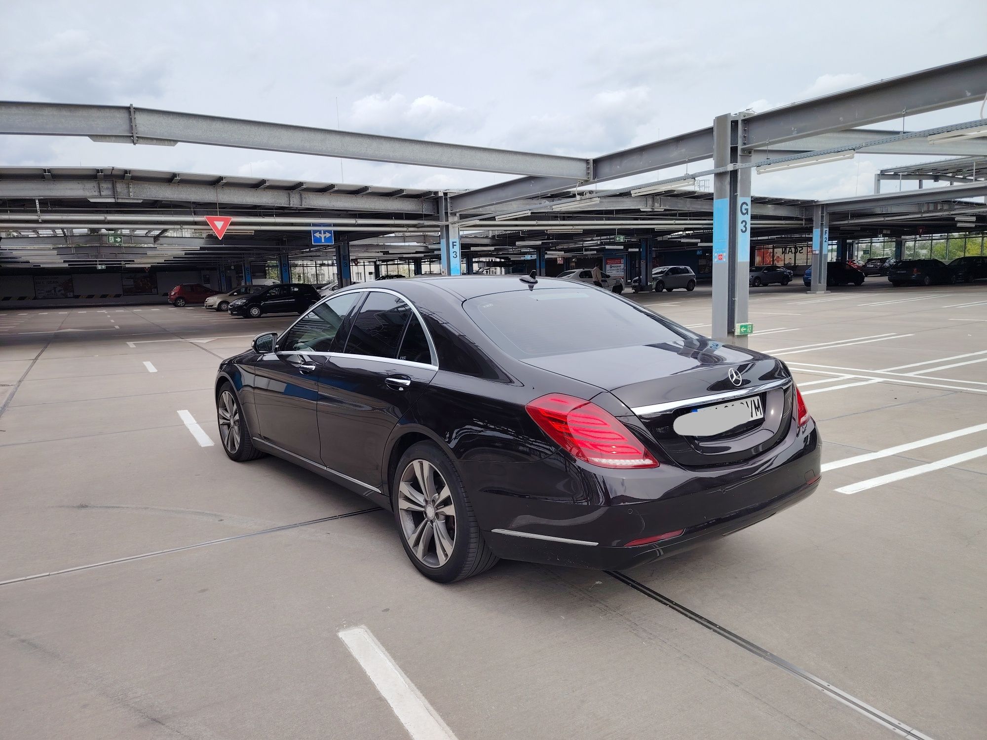 Inchiriere Mercedes S Class cu sofer Clasa Lux