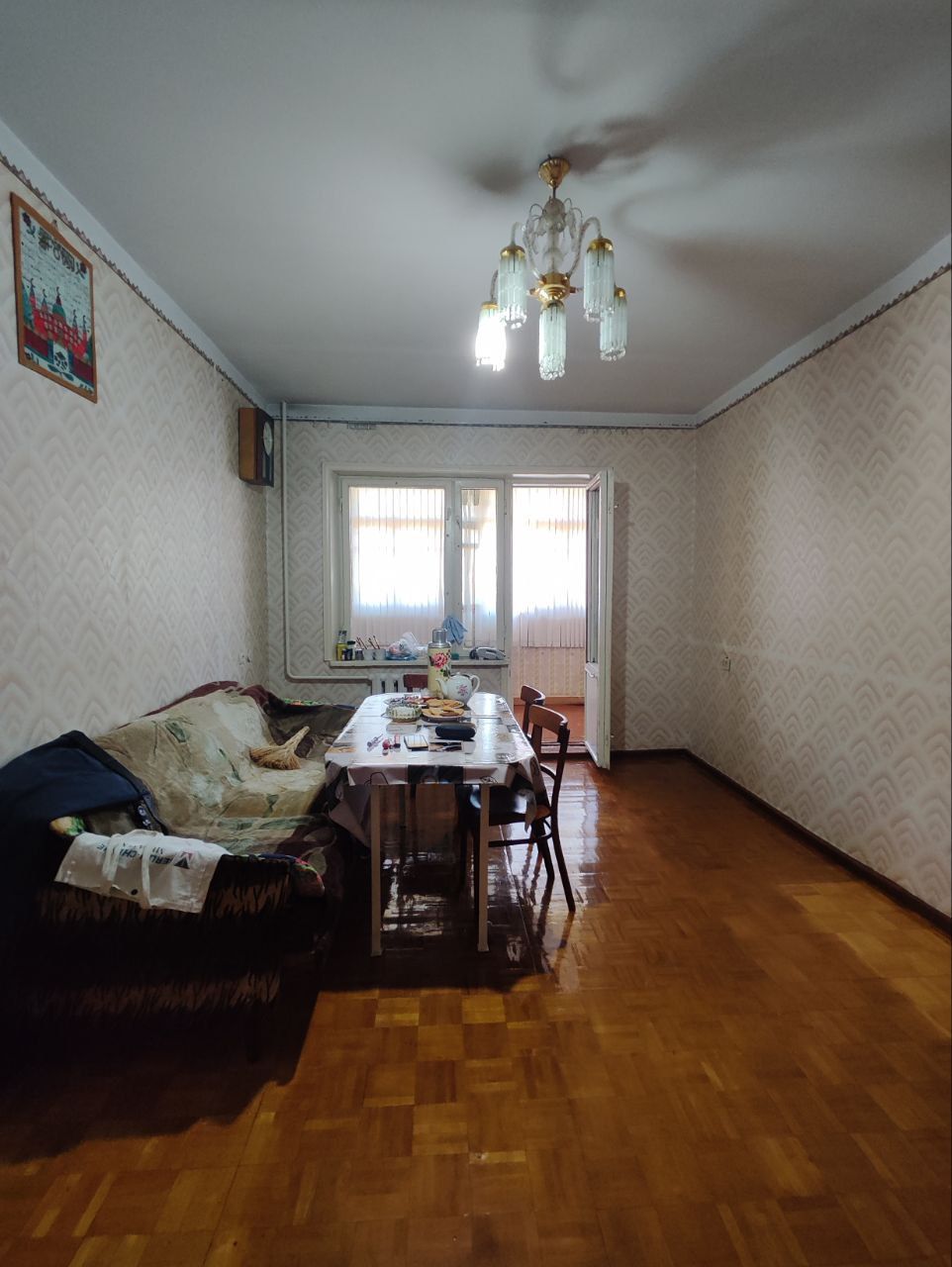 Сергели. 2 х ком кв. с  частичной обстановкой 3 этаж. Для семьи. 300уе
