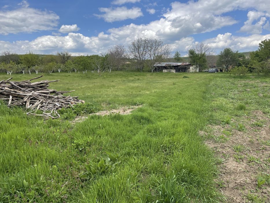 Продава се Парцел в с. Миладиновци, Област Търговище - 1642 кв.м за 16 €/кв.м - Снимка #2