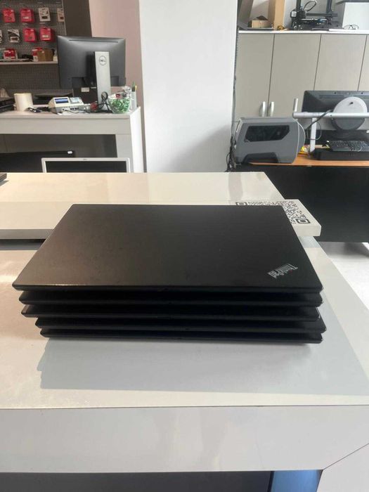 Lenovo ThinkPad T490s i7-8665u-16Gb ram-256Gb Ssd-Touchscreen