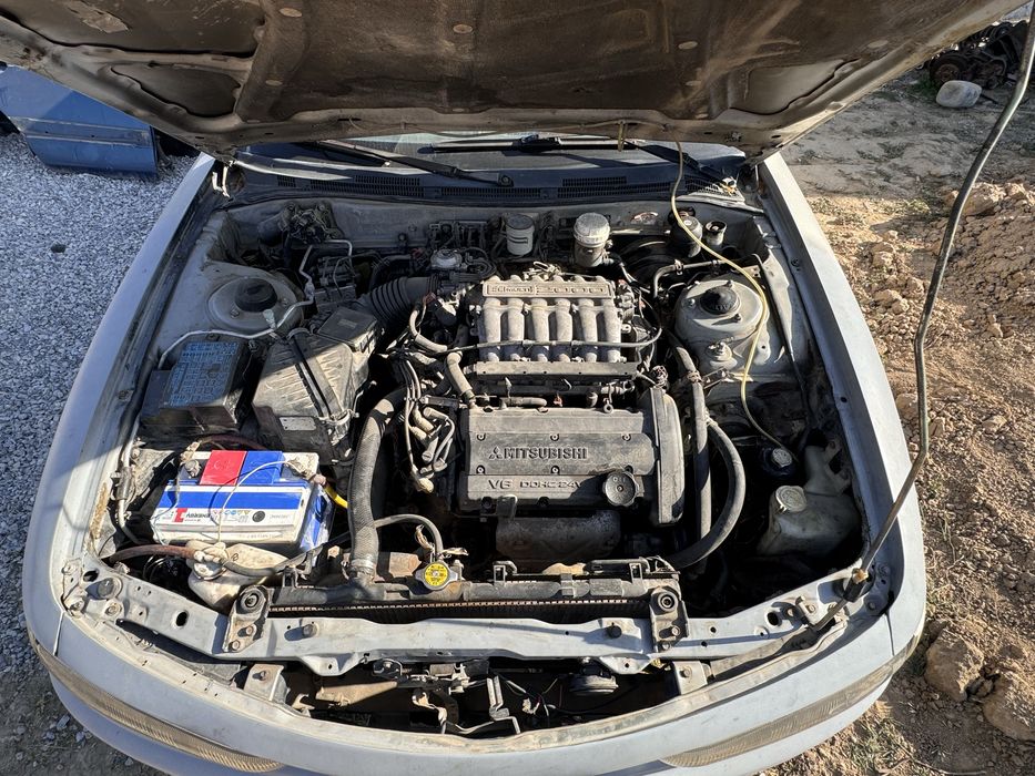 V6 2L галант на разбор есть все запчасти