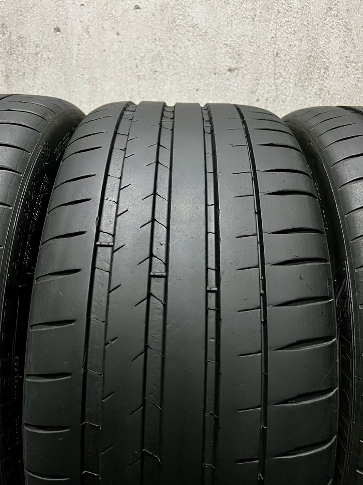 DOT:21г. 255/35/20 MICHELIN, 6мм