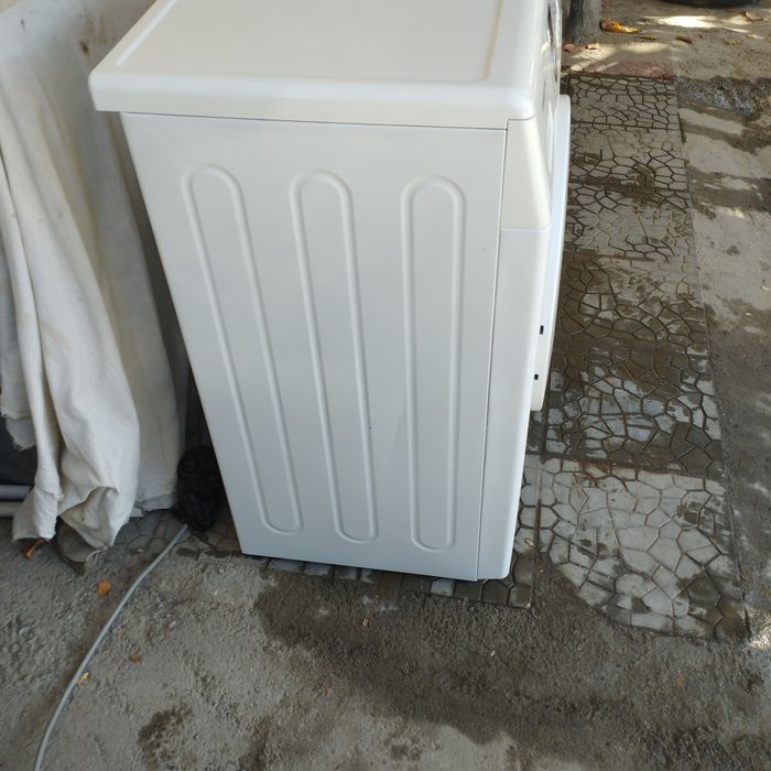 Срочно продам стиральную машину