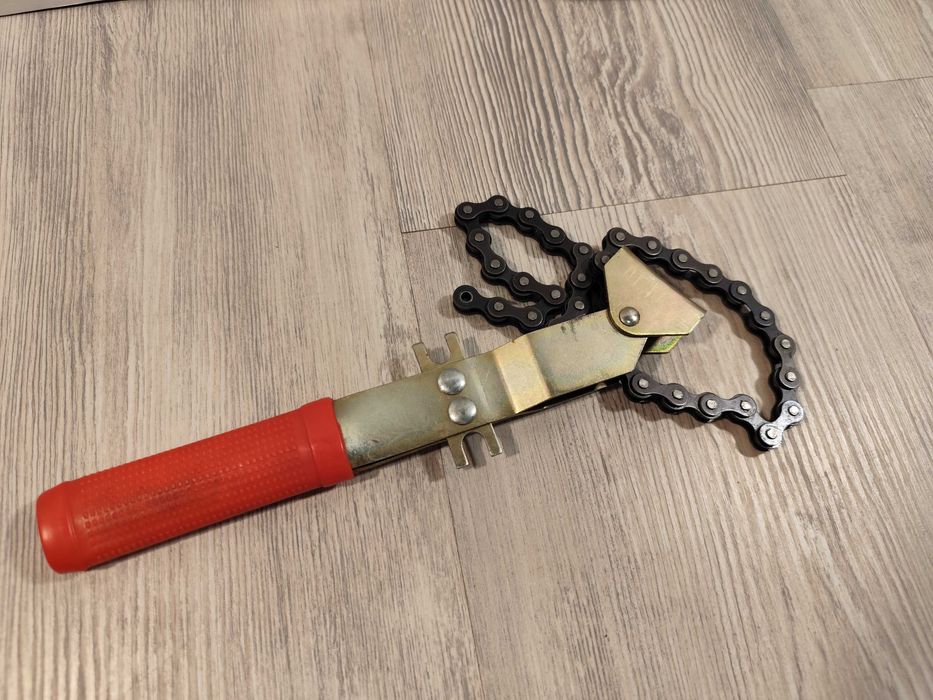 Cheie filtru ulei cu lant