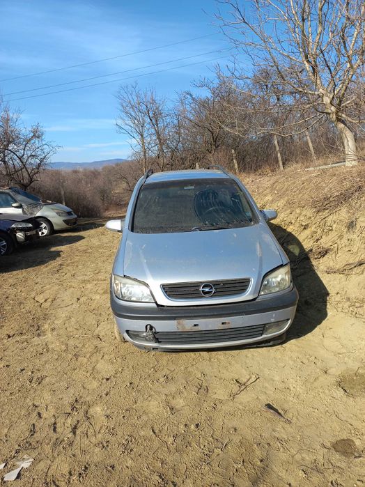 Opel Zafira-на части