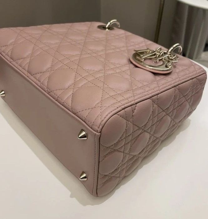 Geanta Dior Lady,accesorii metalice, saculet, etichetă