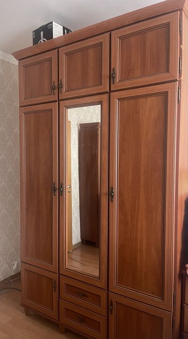 Шкаф для белья книжный шкаф комод с зеркалом