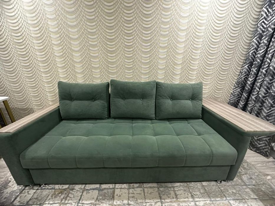 Продам диван в отличном состоянии