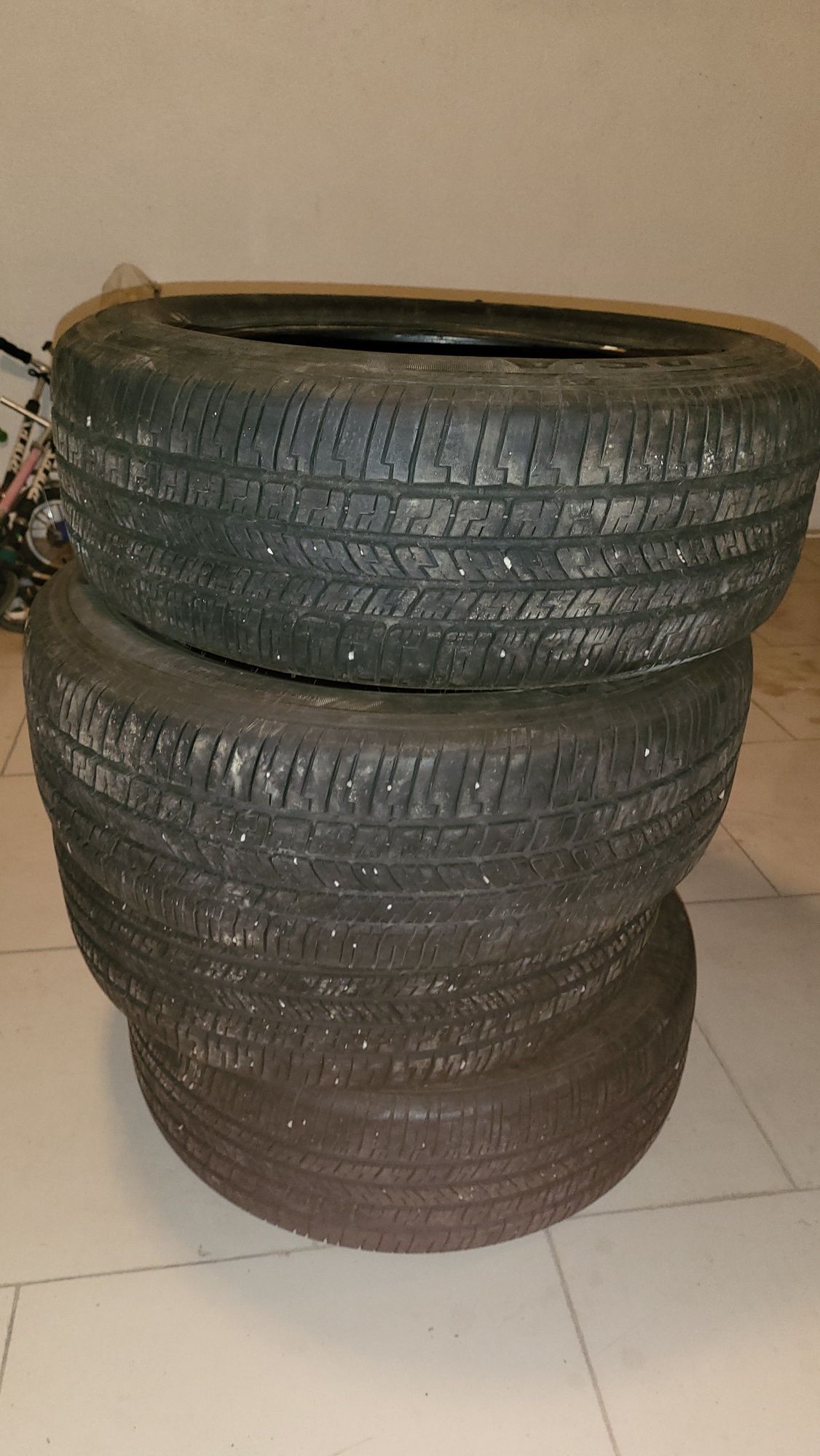 Новый (всесезонка, липучка) комплект шин: good year 255/60 R19