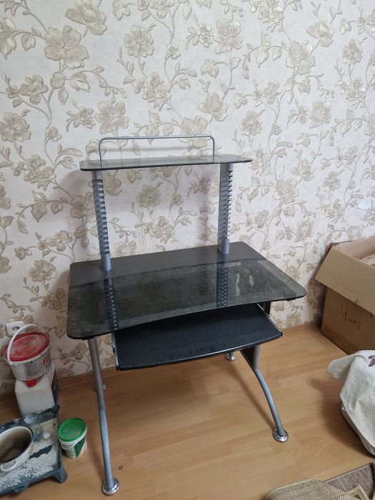 Стол компьтерный