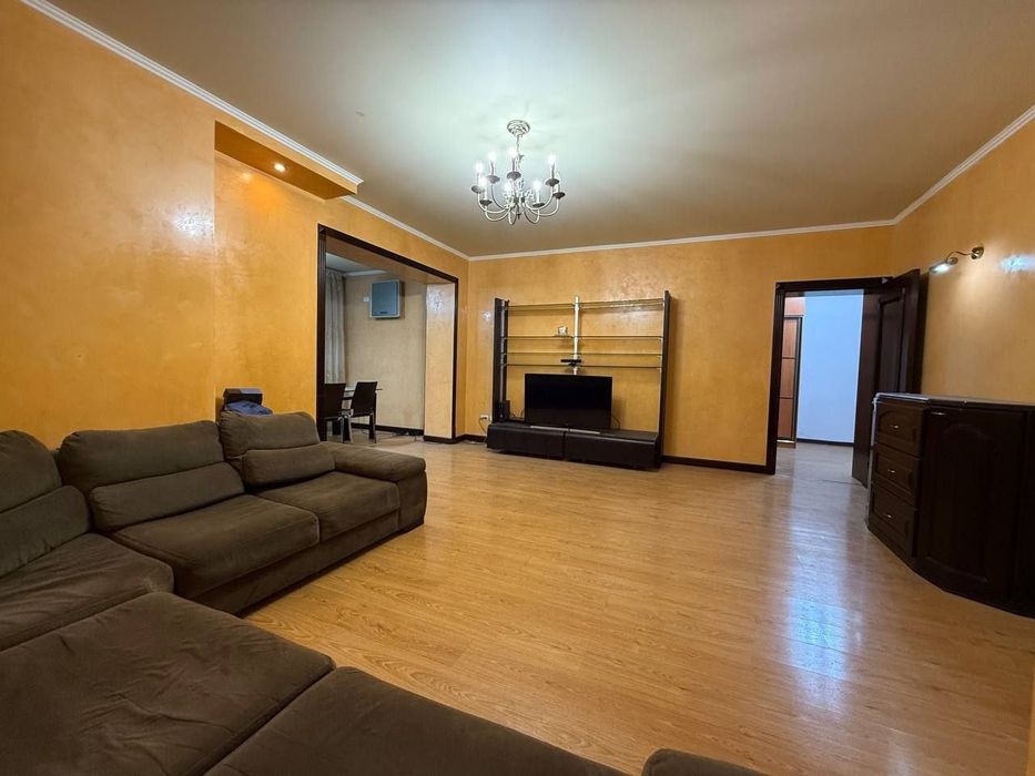 Новомосковская 5/1/4,квартира площадью 110м.кв