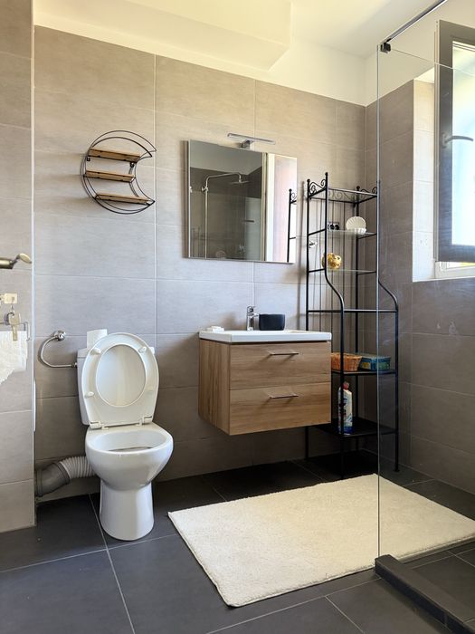 Persoana fizica vand Apartament, 2 camere, str Tineretului, parcare