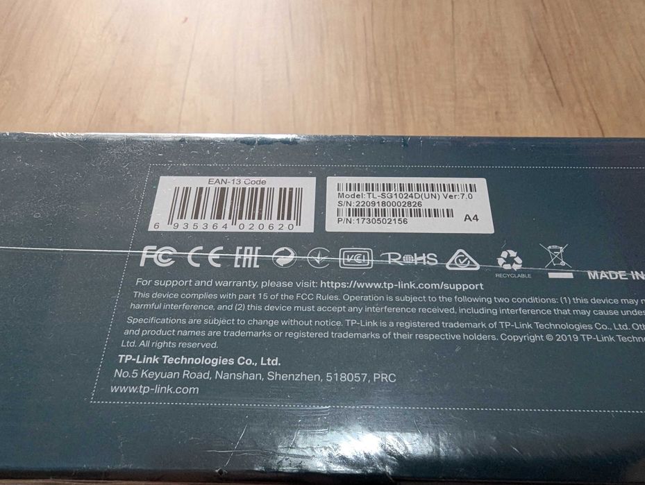 Switch TP-LINK Gigabit TL-SG1024D, nou, sigilat. Garantie 24 luni!