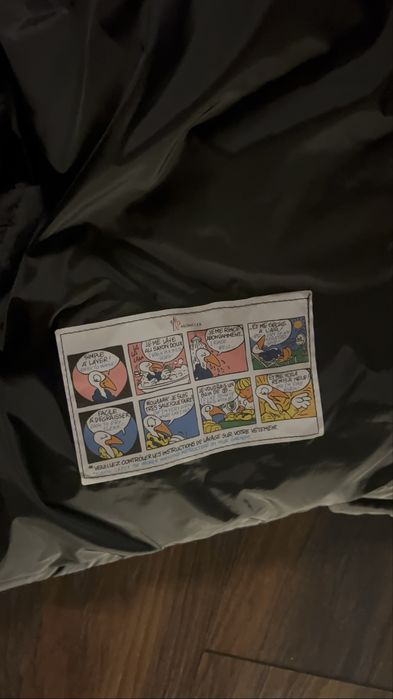 Moncler лачено яке