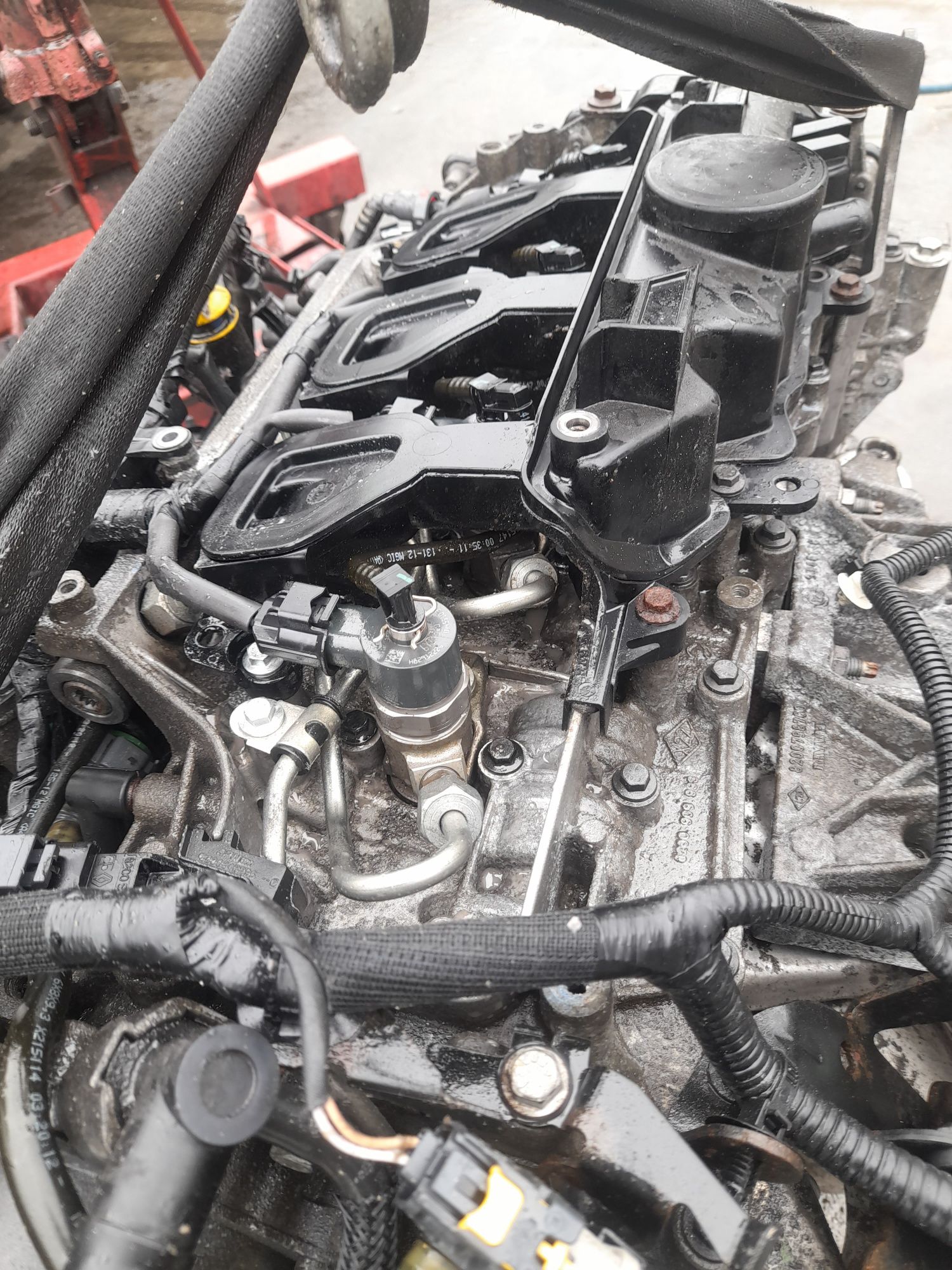 Vând  motor Opel Vivaro de 2.0 cdti euro 4 și 5