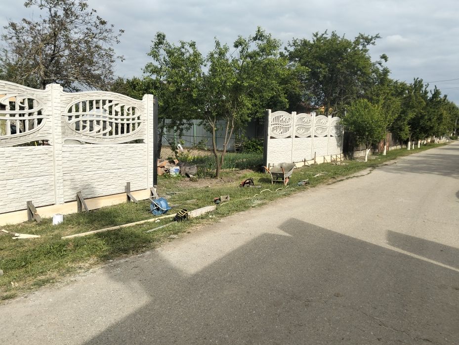 Gard din placi de beton