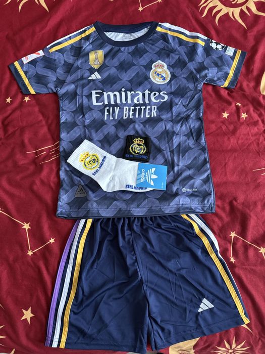 Echipament fotbal copii , Real Madrid , Vinicius JR , 152 cm