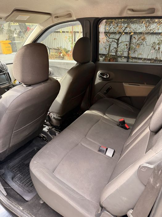 Dacia lodgy 2013 5 locuri