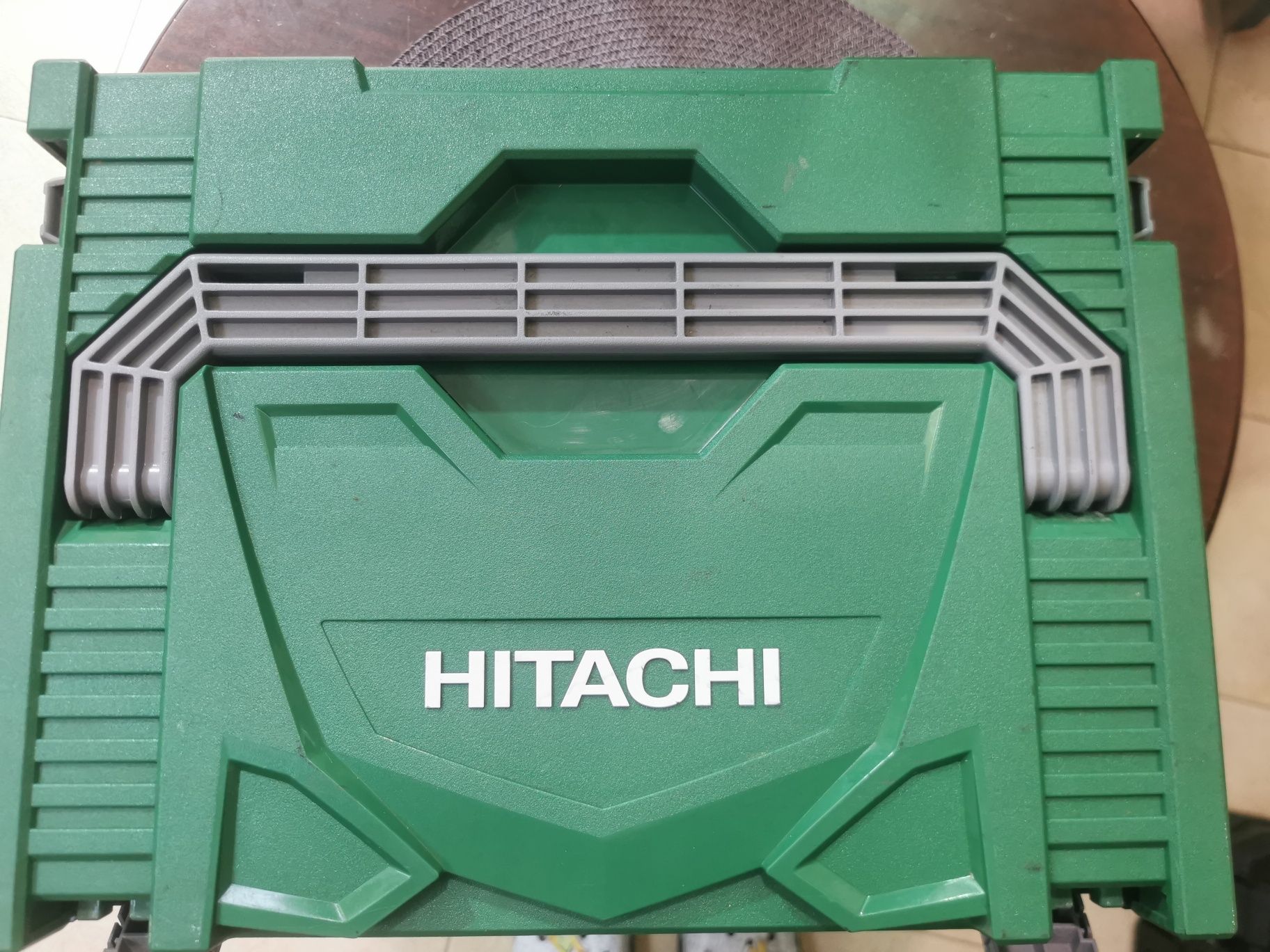 Гайковерт Hitachi uc WR 18DBDL2