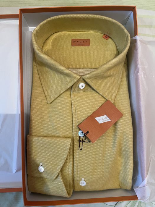 Продам мужские рубашки