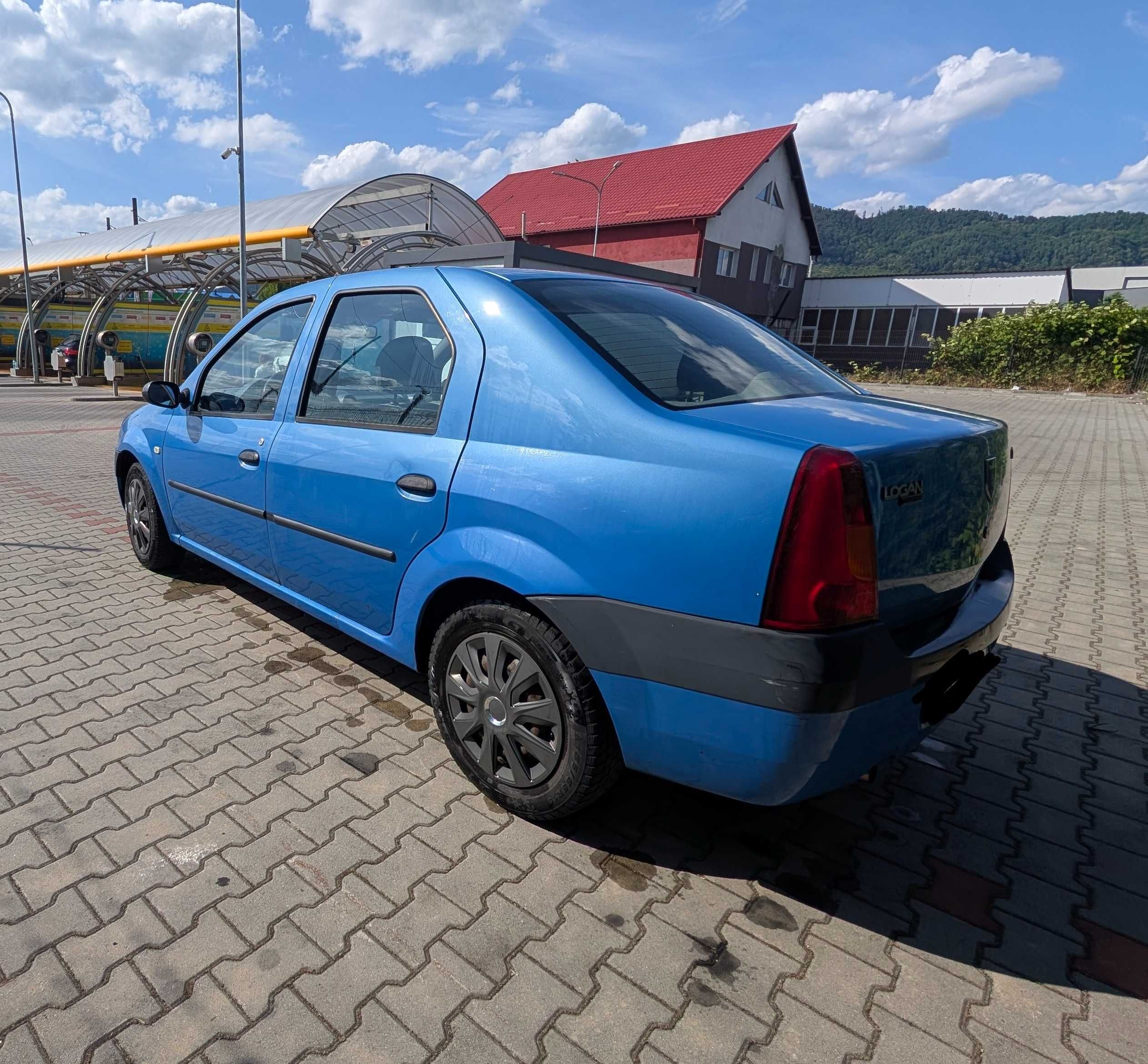 Vând Dacia Logan 2005