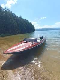 Продавам лодка Wet N Wild с двигател Jonson 115 80 км!