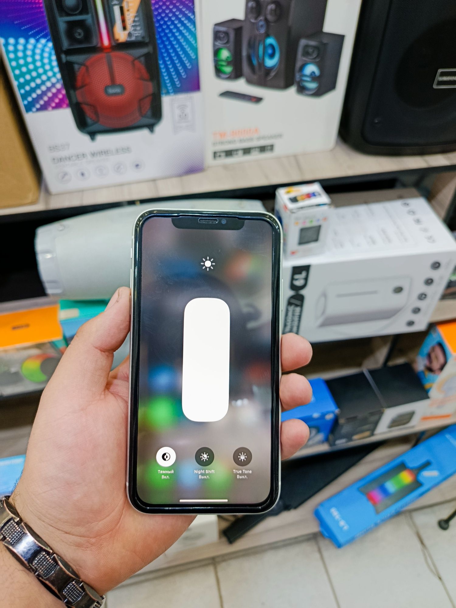 Iphone xr 128gb LL/A tinniq holatda
