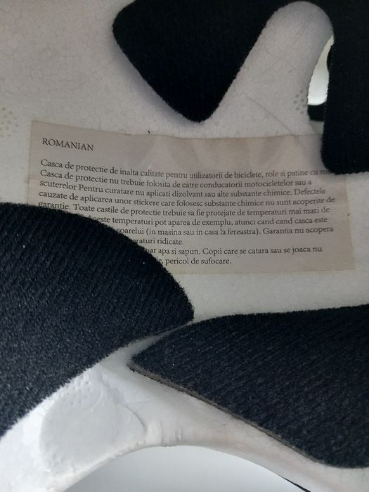 Vând Casca De Protecție Pentru Copii, In Stare Perfecta.